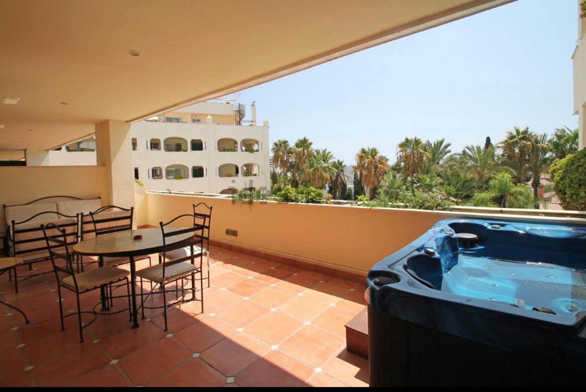 Guadalpin Residences Marbella Buitenkant foto